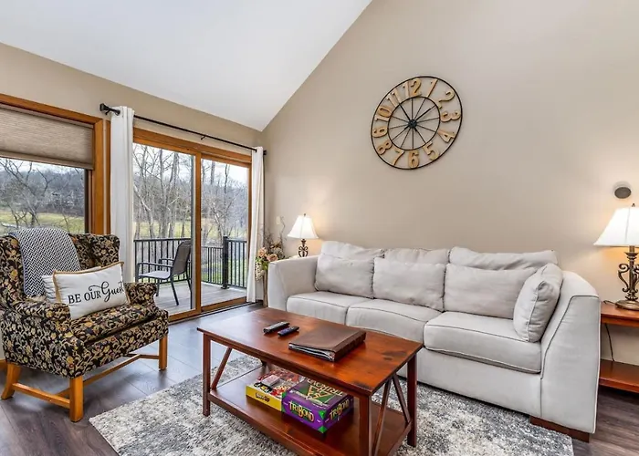 Cozy At Creekwood Getaway *